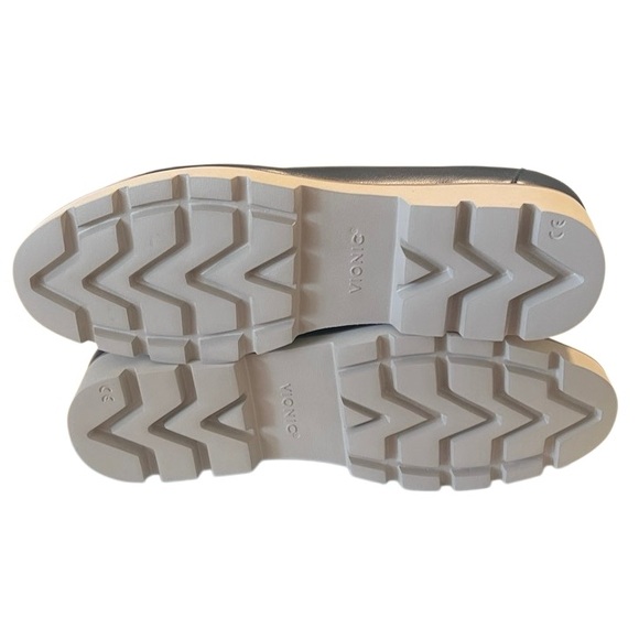 Vionic Kensley Navy and Cream Leather Color Block Loafers Size 12 NIB - Picture 7 of 9